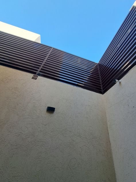 أفضل حداد سواتر حديد في جدة لتفيذ أعمال السواتر بأسرع وقت