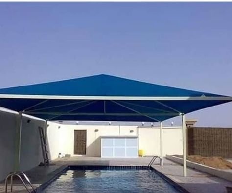 مظلات المسابح